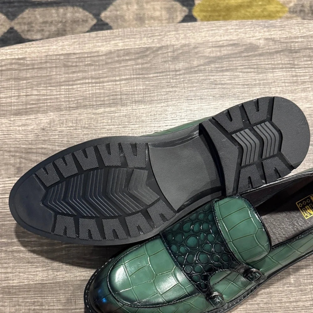 Men's Green Croc-Embossed Faux Leather Loafers